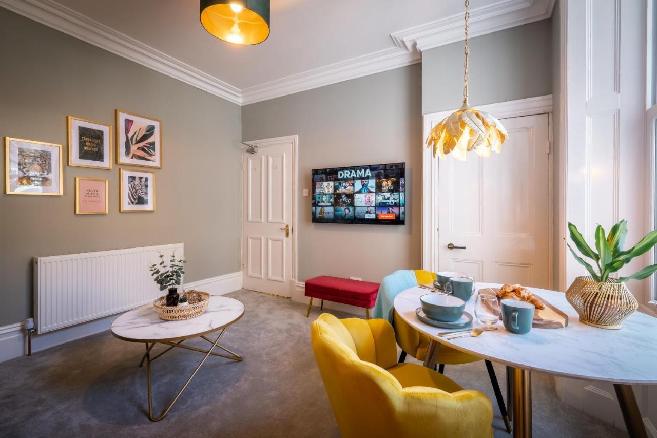 Mulberry Apartment Windermere Bagian luar foto